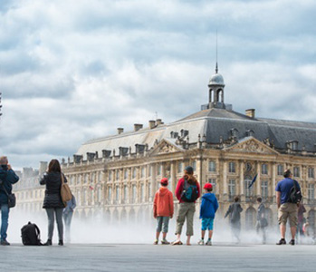 place de la bourse bordeaux web